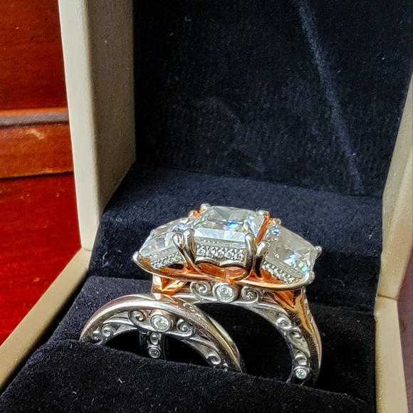 7 carat Three Stone Princess Cut Moissanite Wedding Engagement Ring and Band Set - Picture 1 of 7